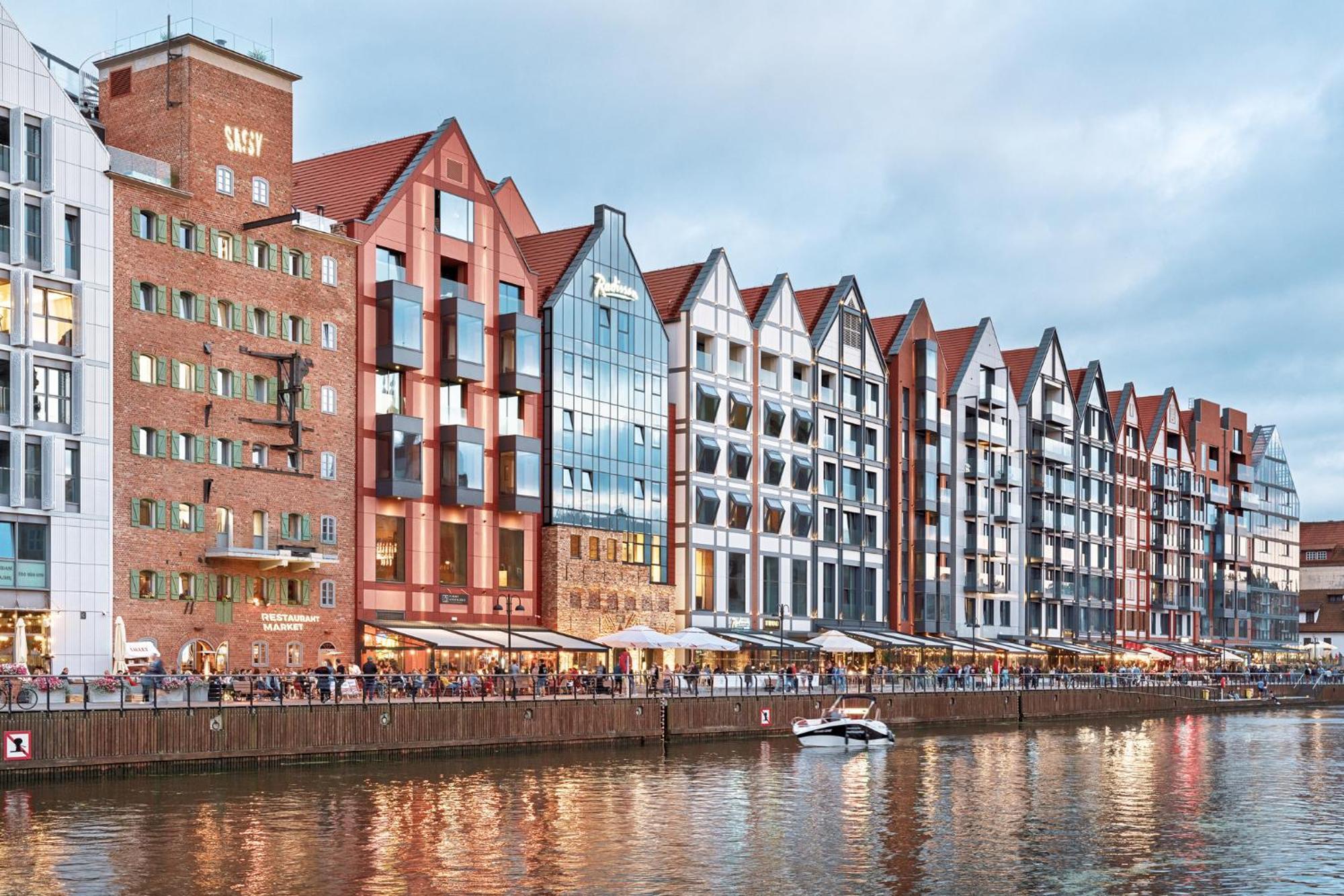 Deo Plaza Riverside & Radisson Spa By Downtown Apartments Gdańsk Eksteriør billede