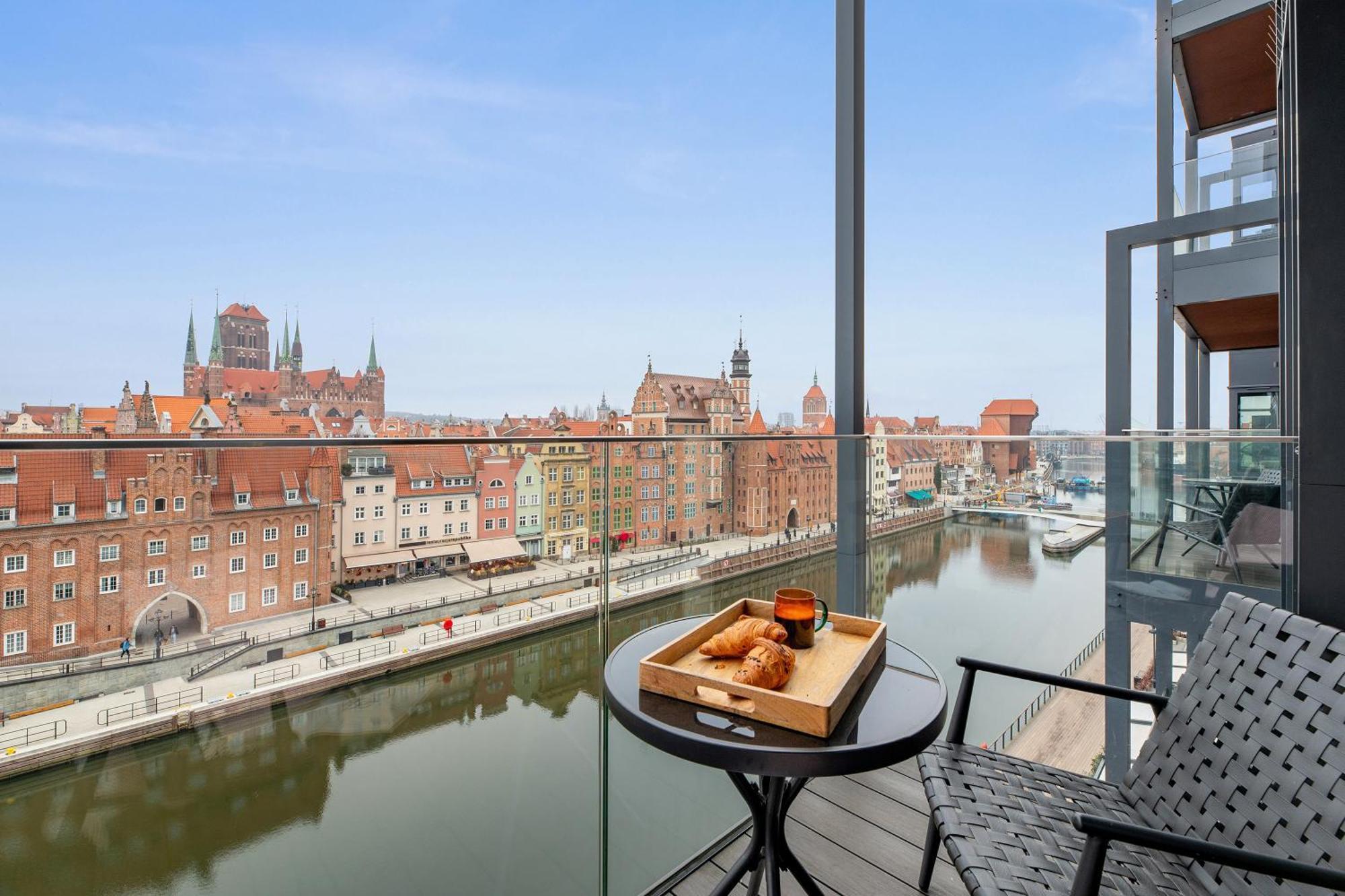 Deo Plaza Riverside & Radisson Spa By Downtown Apartments Gdańsk Eksteriør billede